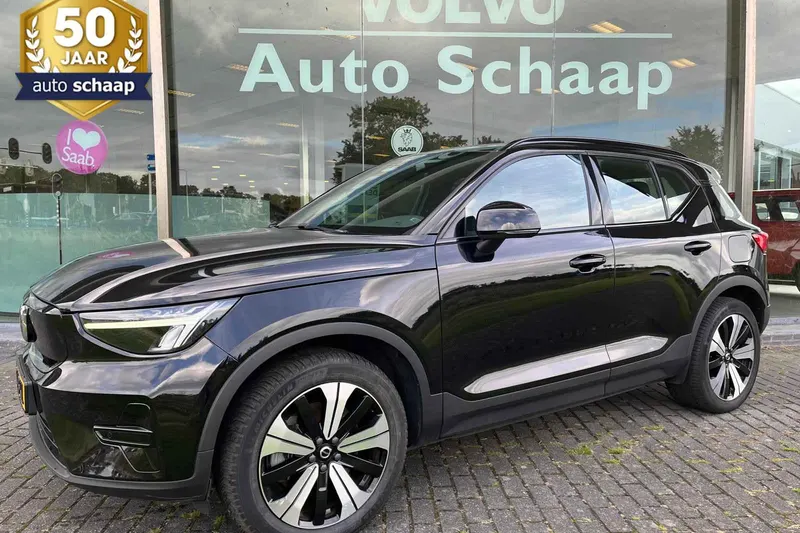 Volvo XC40 (2022)
