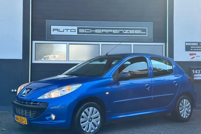 Peugeot 206+ (2009)