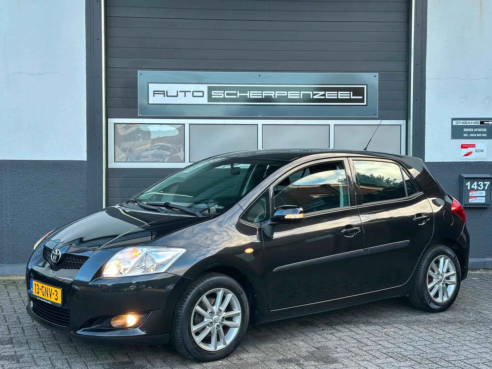 Toyota Auris (2008) — foto 1