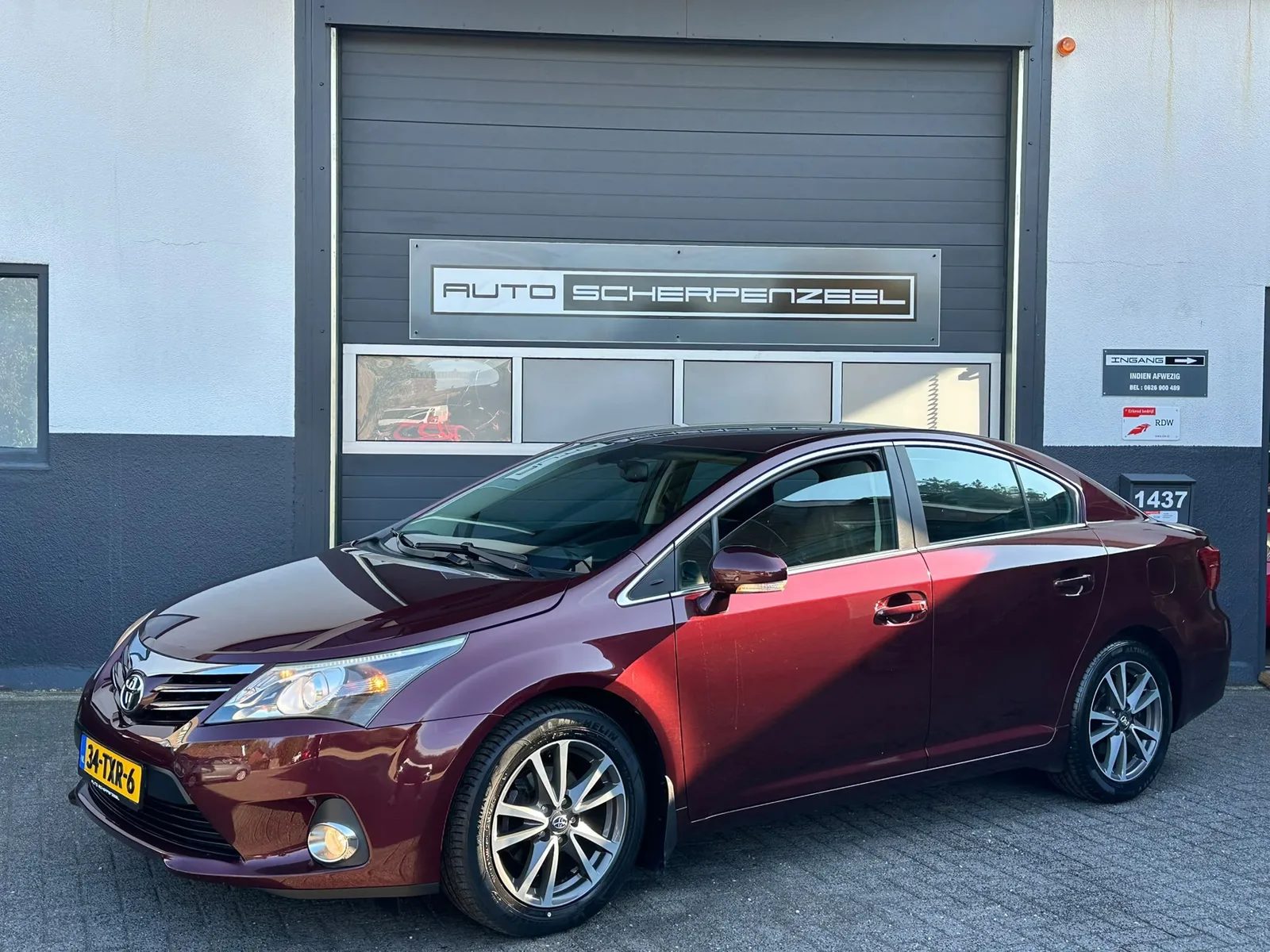 Toyota Avensis (2012) — foto 1