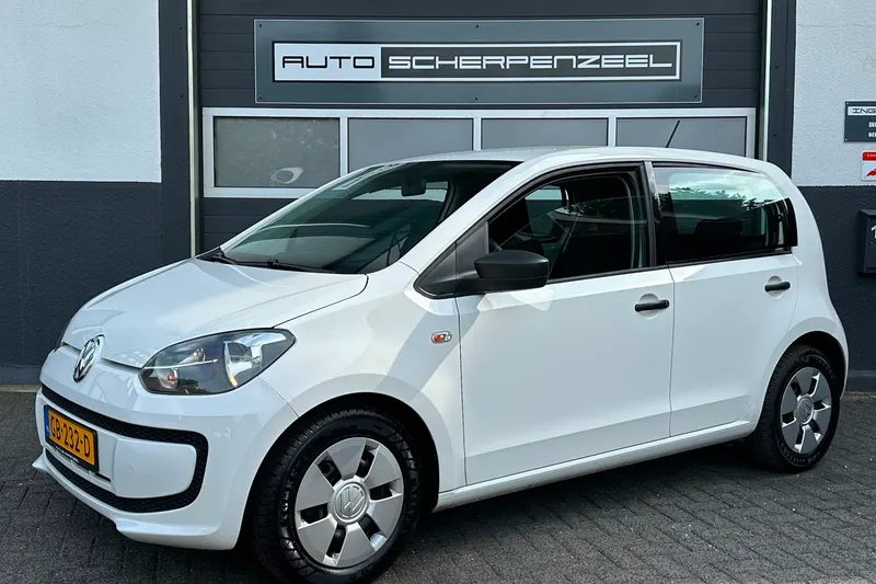 Volkswagen Up! (2015)