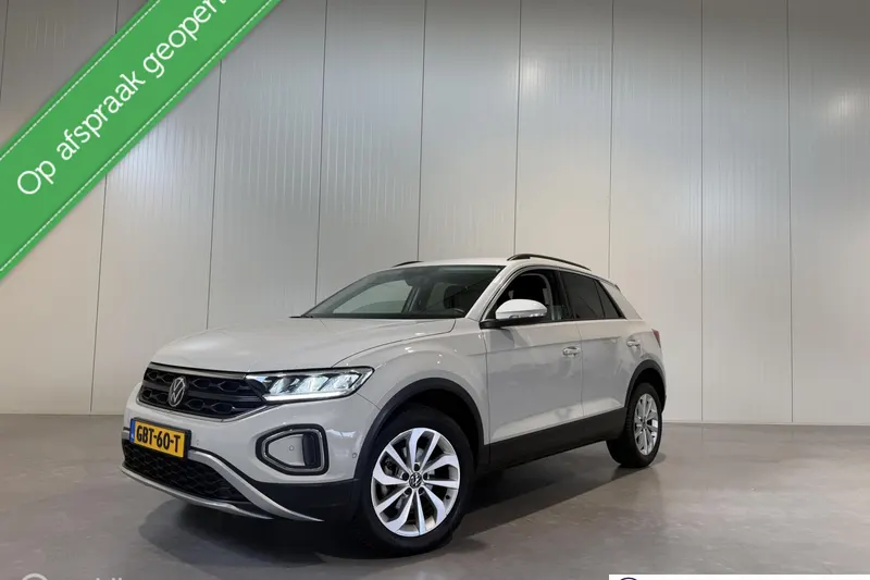 Volkswagen T-Roc (2024)