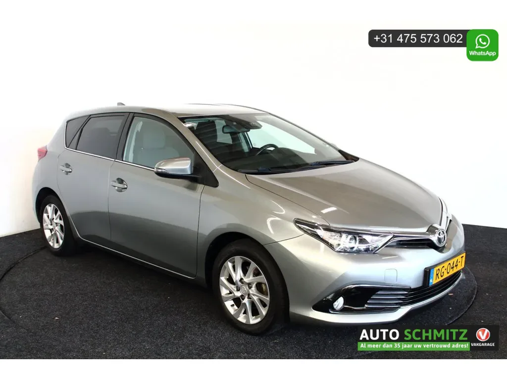 Toyota Auris (2017) — foto 1