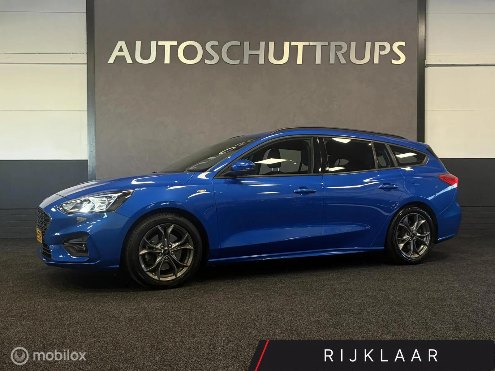 Ford Focus (2022) — foto 1