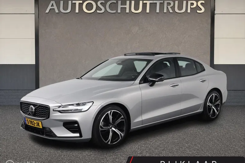 Volvo S60 (2023)