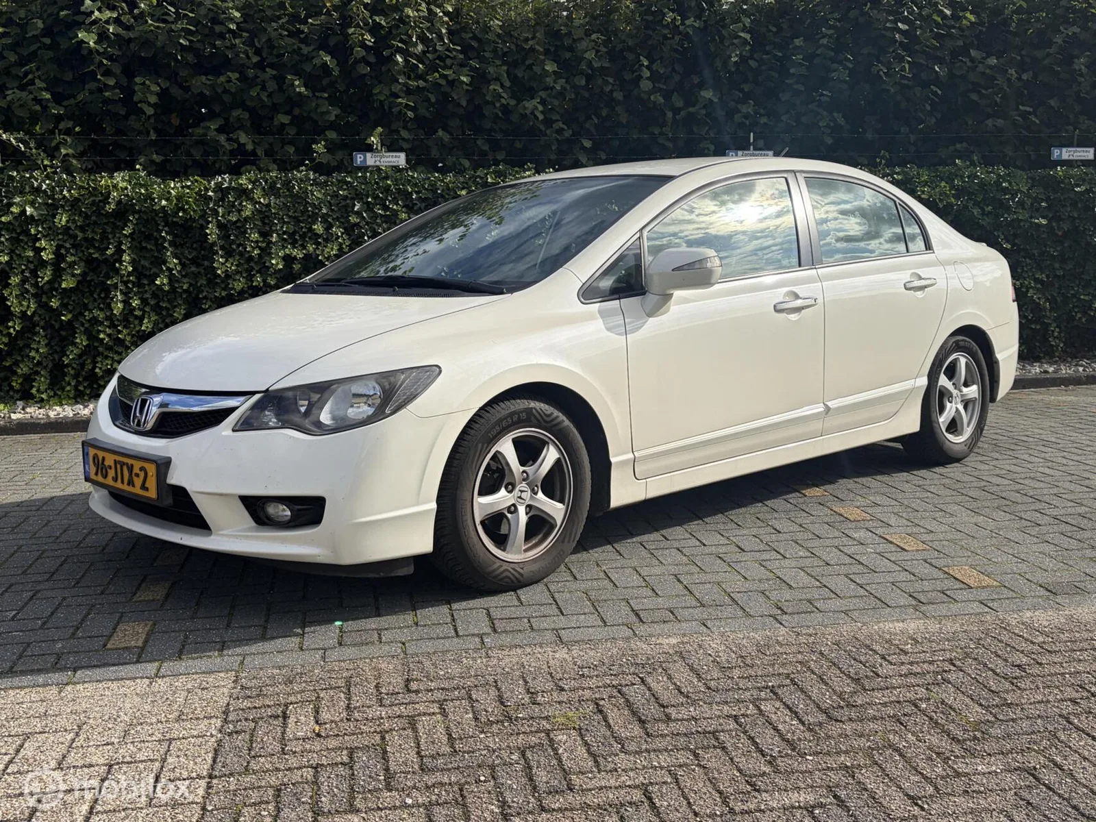 Honda Civic (2009) — foto 1