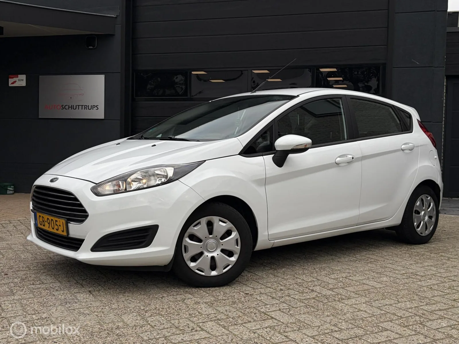Ford Fiesta (2015) — foto 1