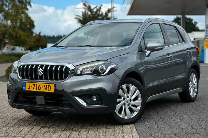 Suzuki S-CROSS (2017)