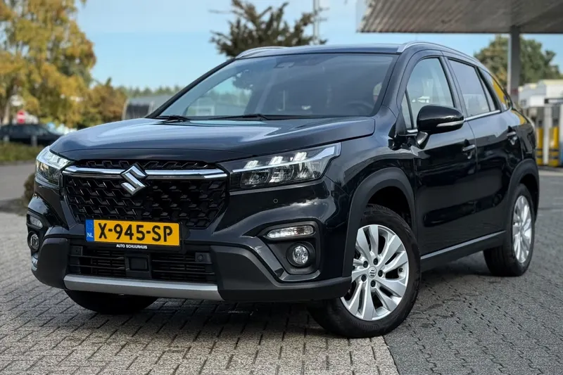 Suzuki S-Cross (2022)
