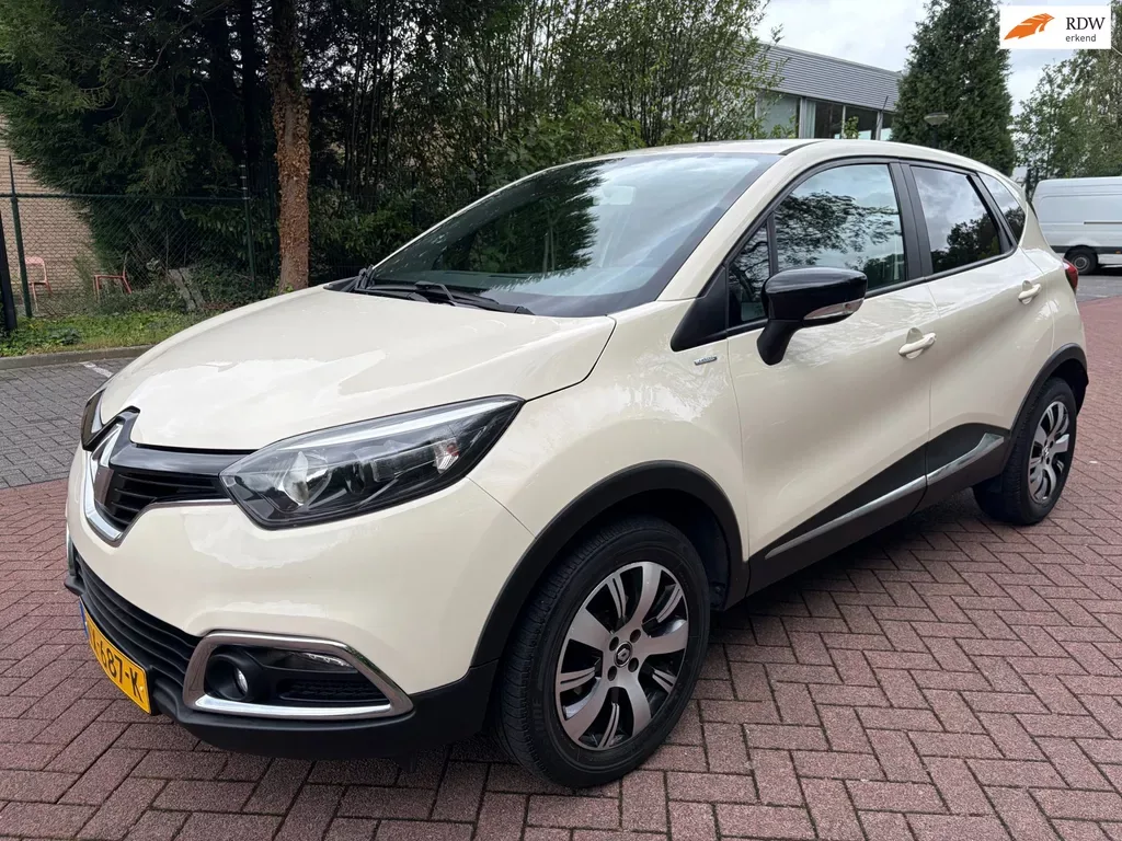 Renault Captur (2017) — foto 1
