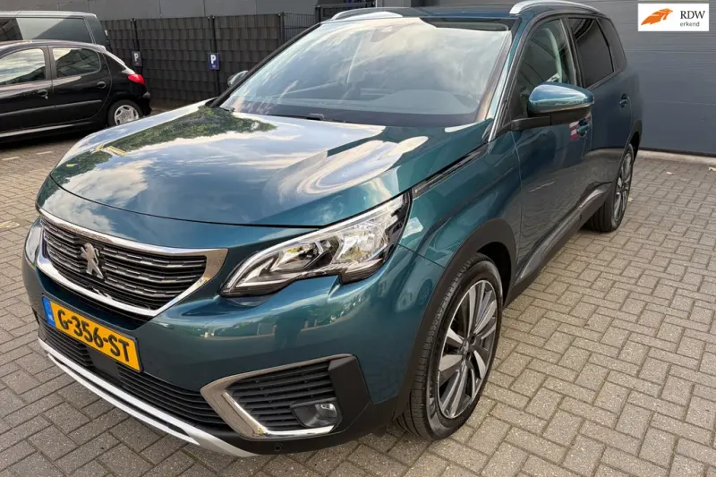 Peugeot 5008 (2020)