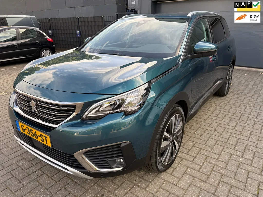 Peugeot 5008 (2020) — foto 1