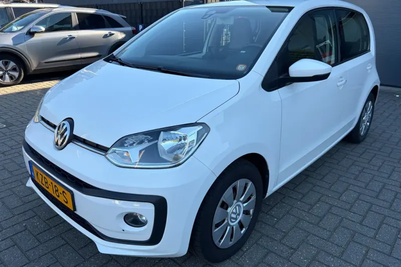 Volkswagen Up! (2016)