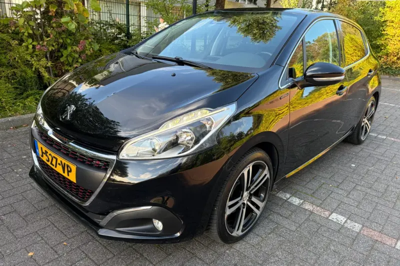 Peugeot 208 (2016)