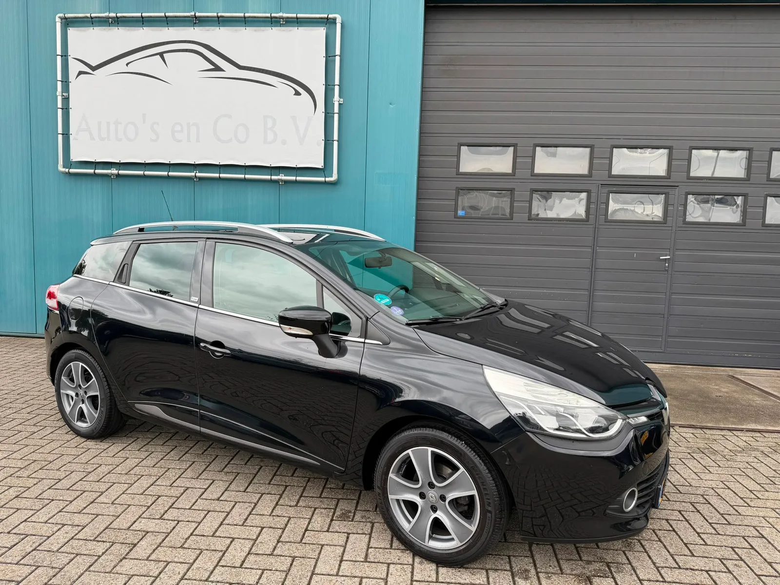 Renault Clio (2016) — foto 1