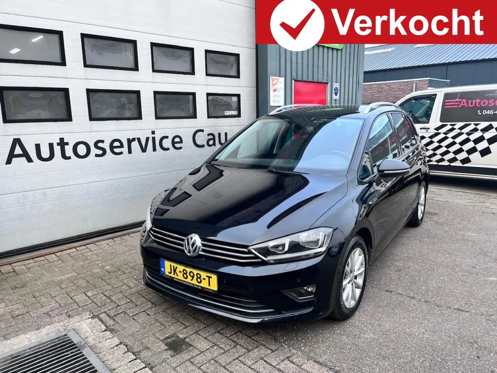 Volkswagen Golf Sportsvan (2015) — foto 1