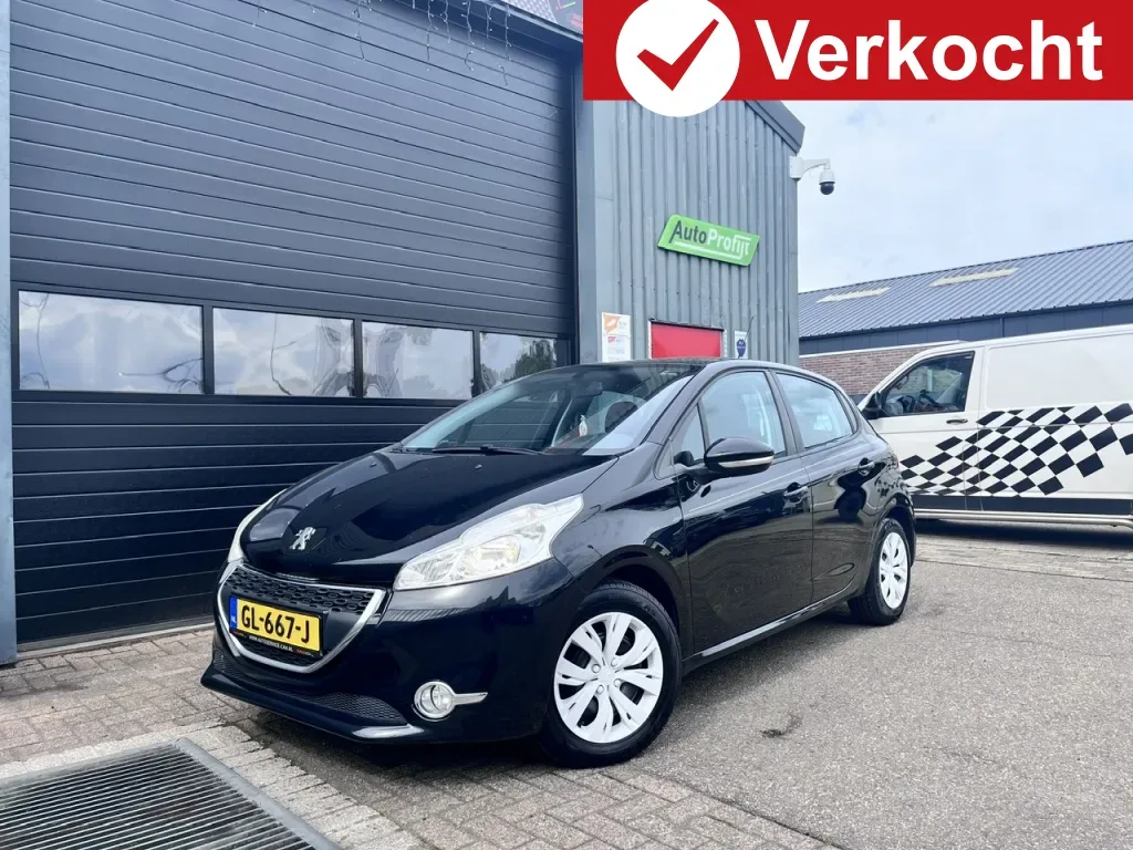 Peugeot 208 (2012) — foto 1