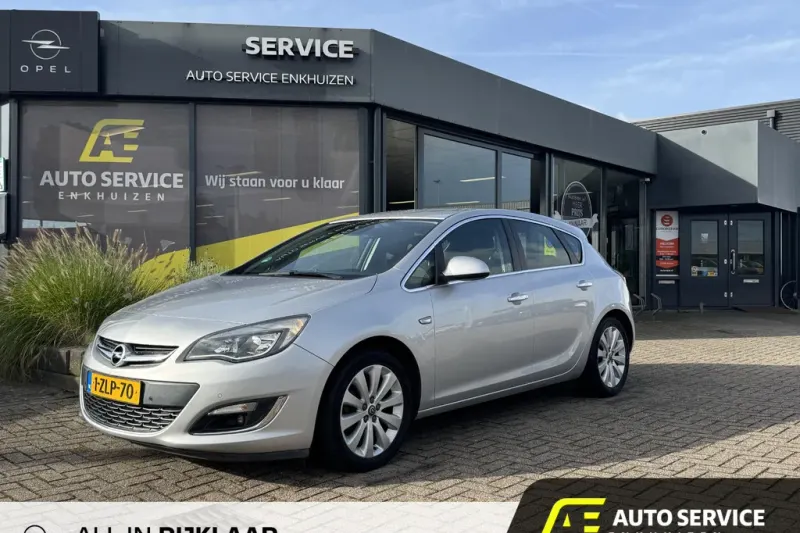 Opel Astra (2013)