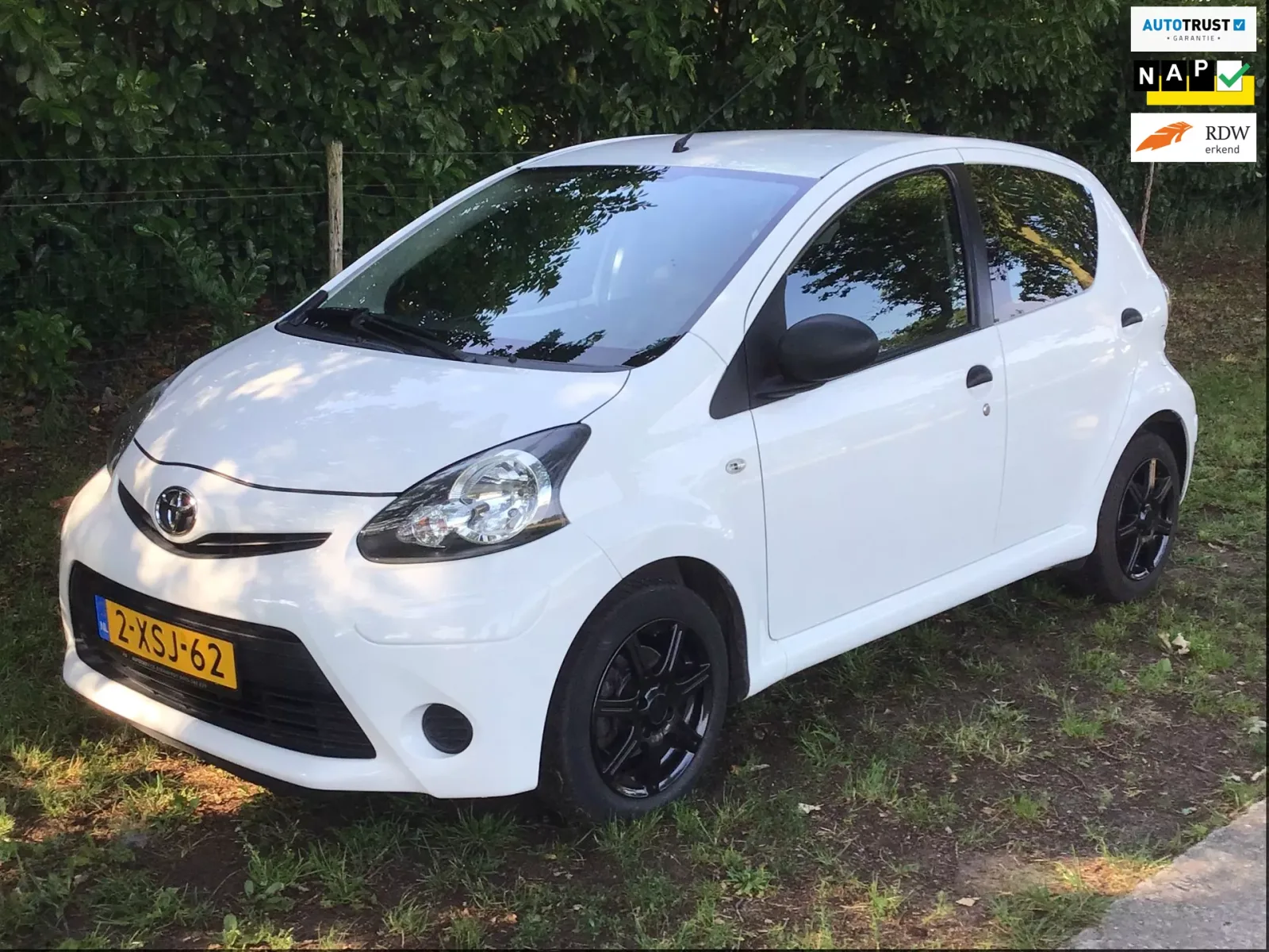 Toyota Aygo (2014) — foto 1