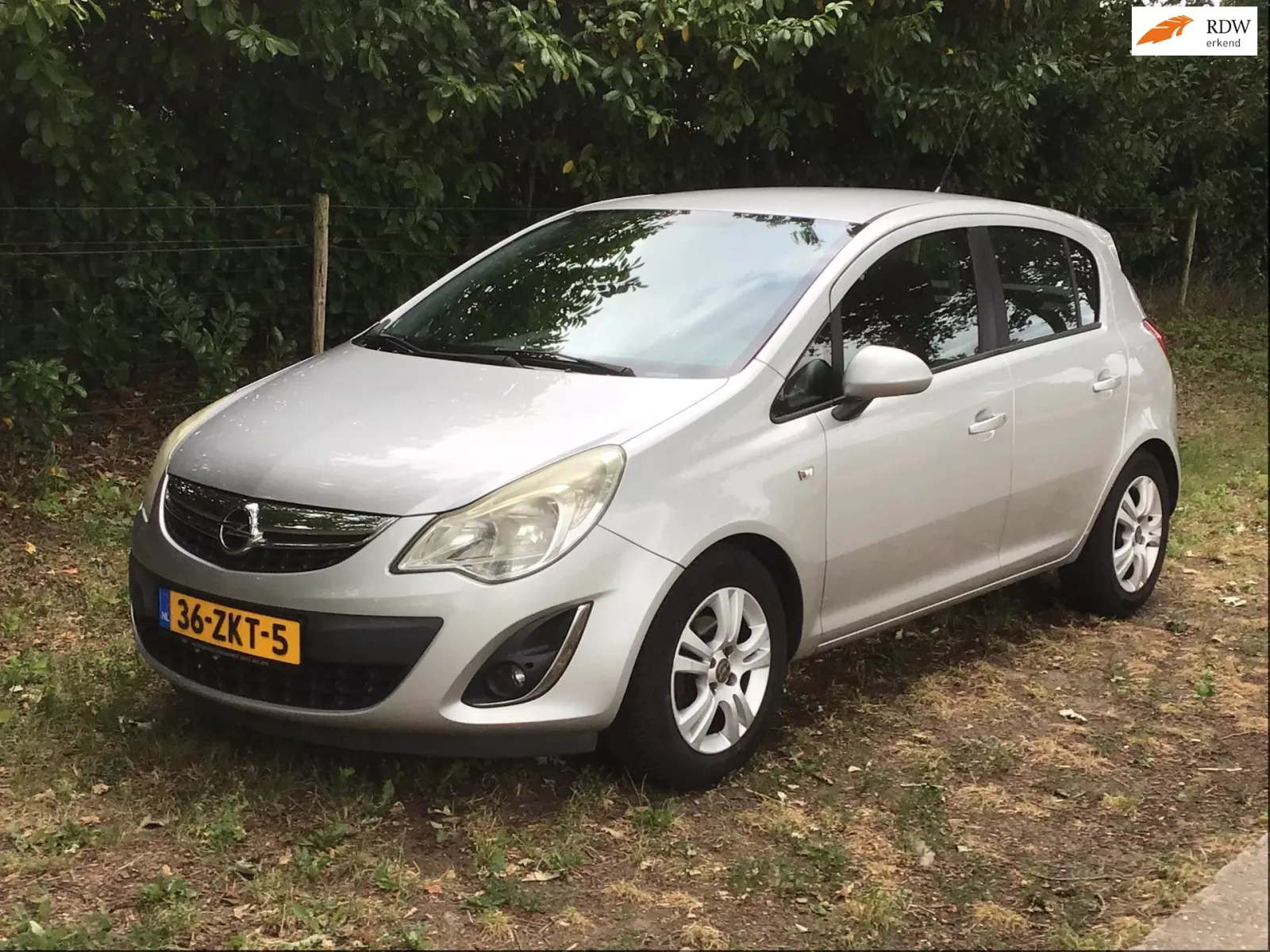 Opel Corsa (2011) — foto 1