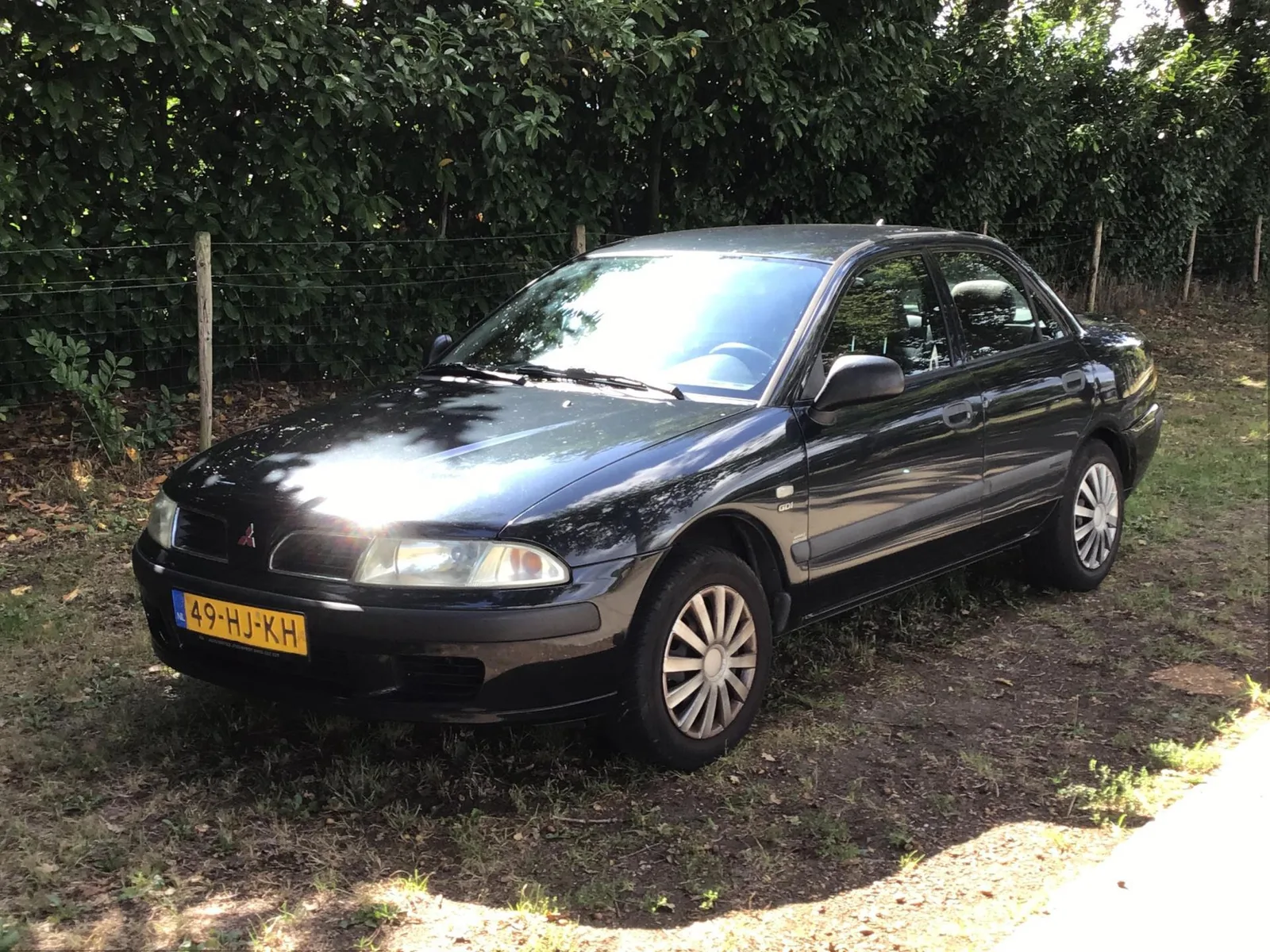 Mitsubishi Carisma (2001) — foto 1