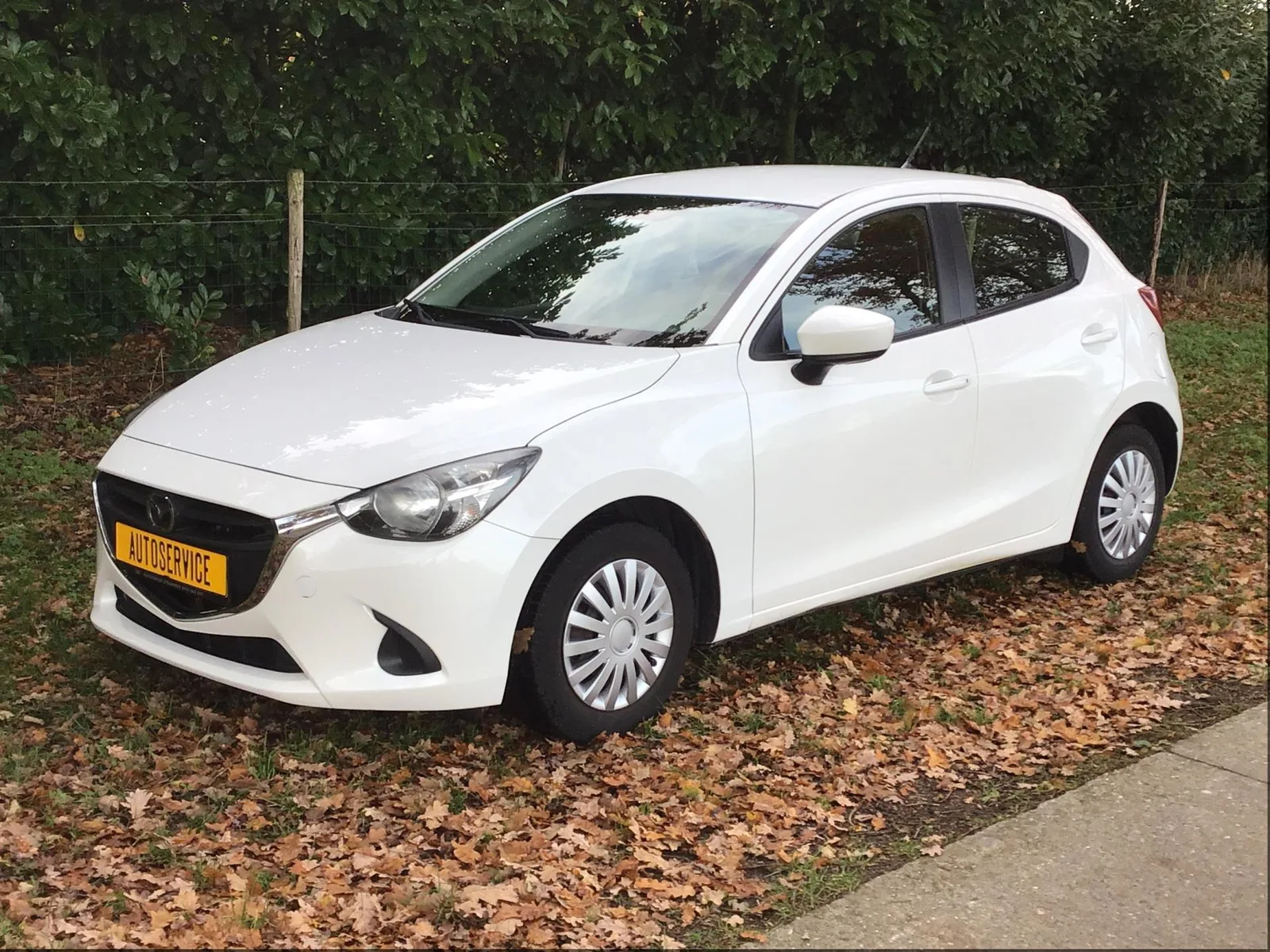 Mazda 2 (2016) — foto 1