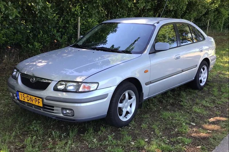 Mazda 626 (1999)
