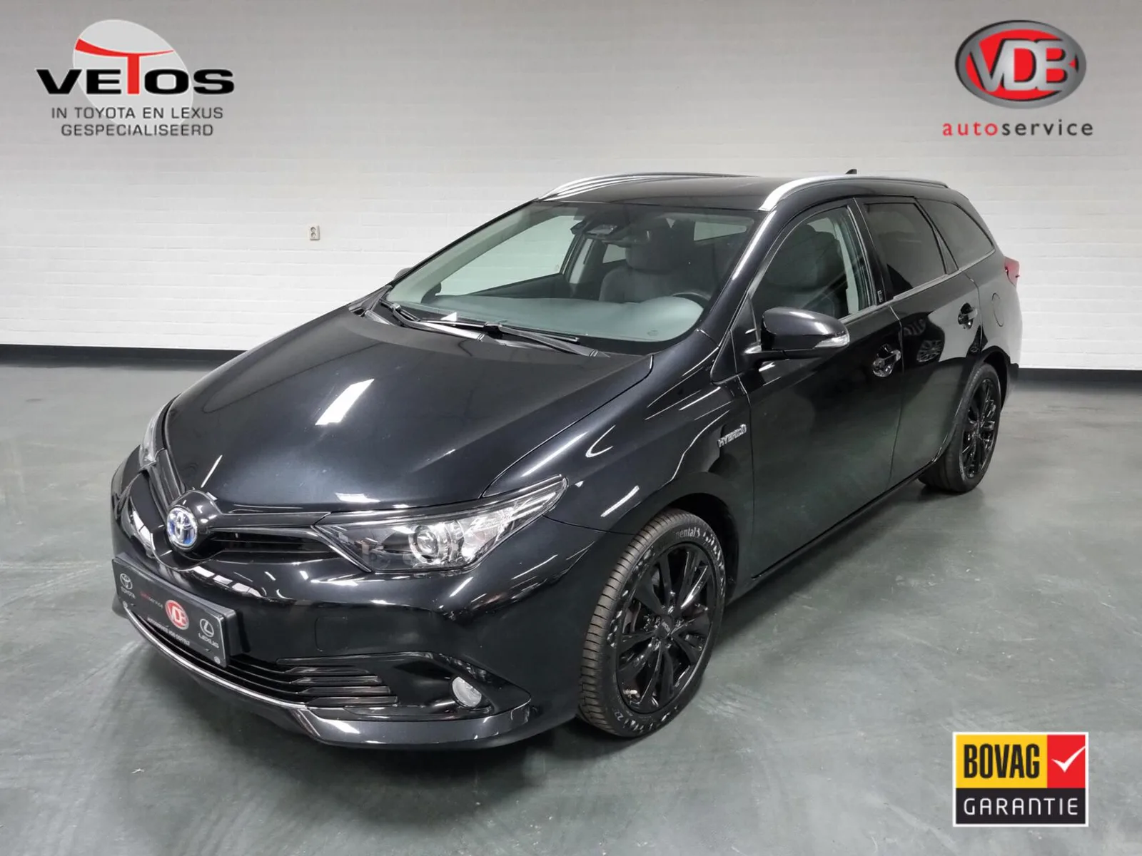 Toyota Auris (2018) — foto 1