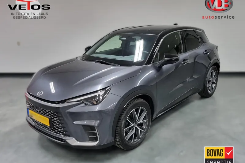 Lexus LBX (2024)