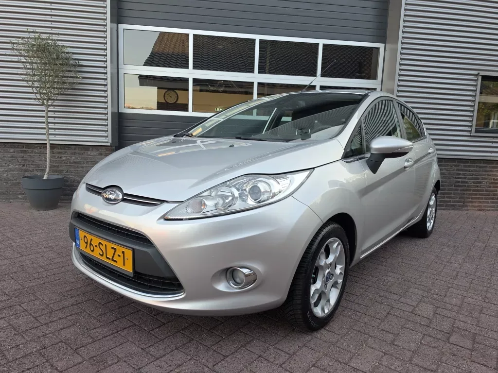 Ford Fiesta (2011) — foto 1