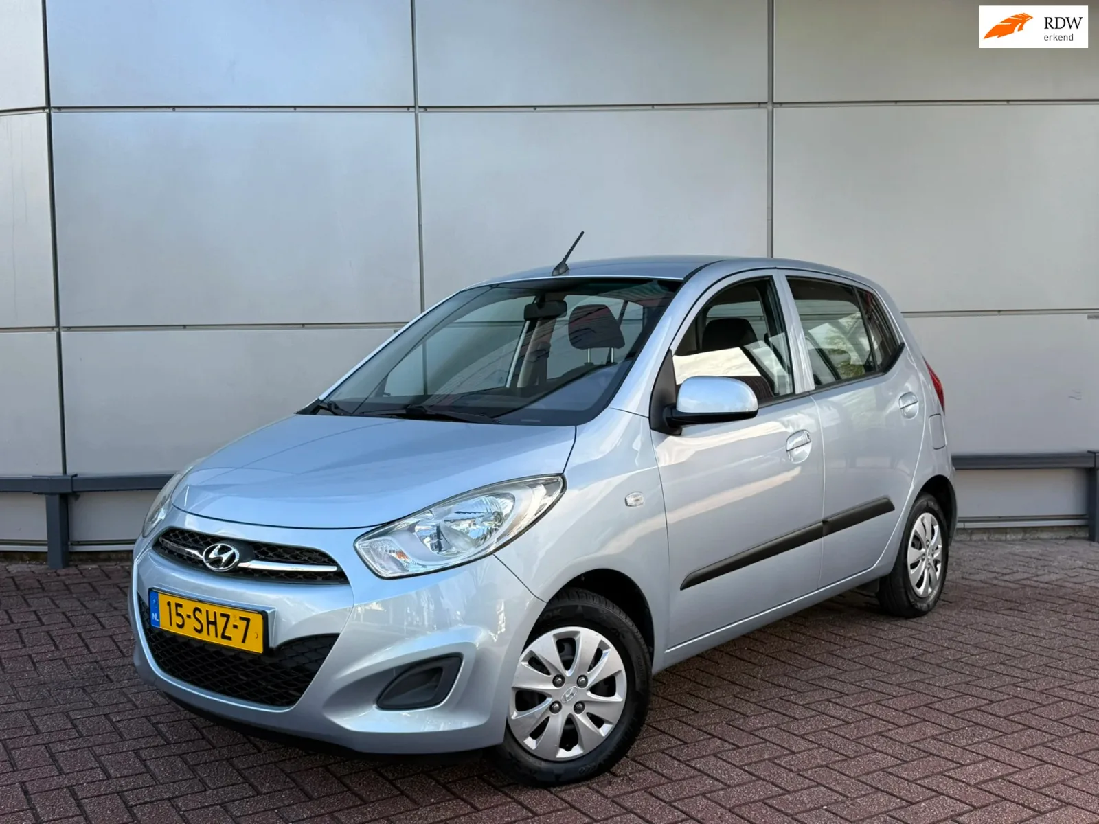 Hyundai i10 (2011) — foto 1
