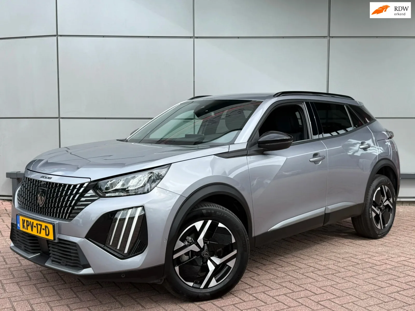 Peugeot 2008 (2025) — foto 1