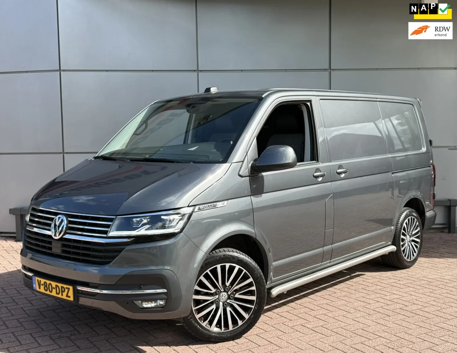 Volkswagen Transporter (2024) — foto 1
