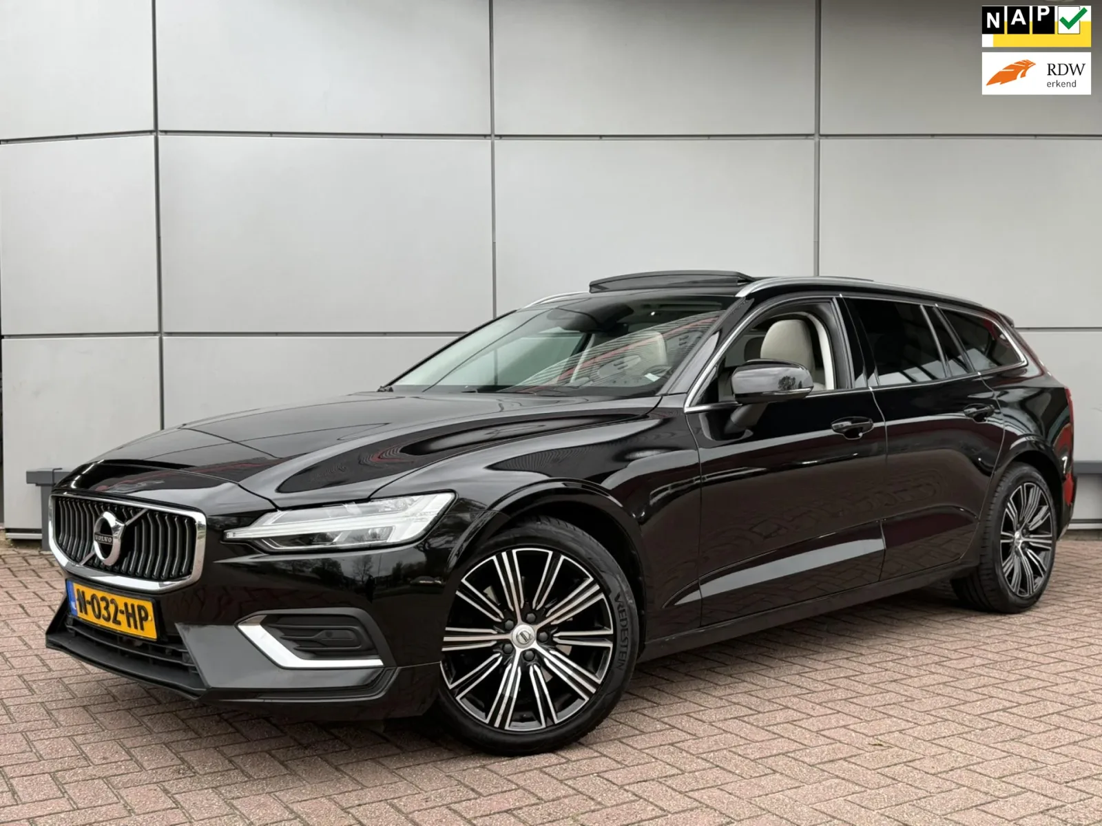 Volvo V60 (2021) — foto 1