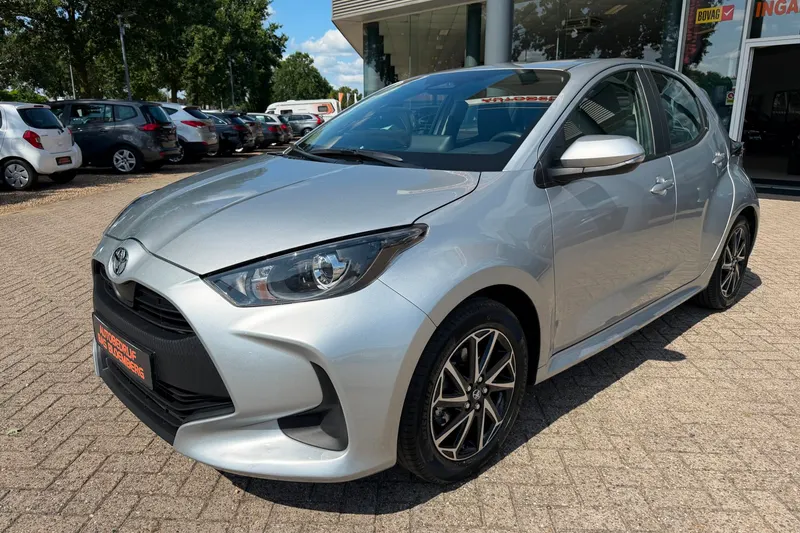 Toyota Yaris (2024)