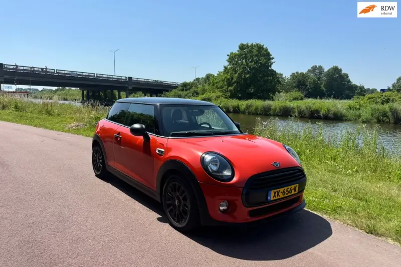 MINI One (2019)