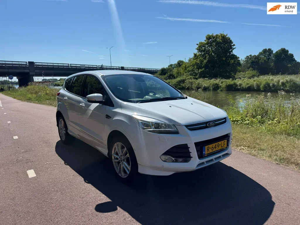 Ford Kuga (2016) — foto 1