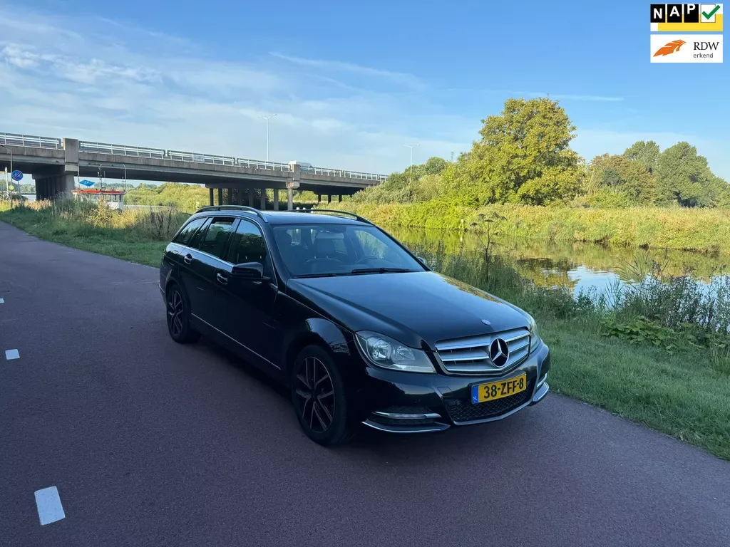 Mercedes-Benz C-Klasse (2012) — foto 1
