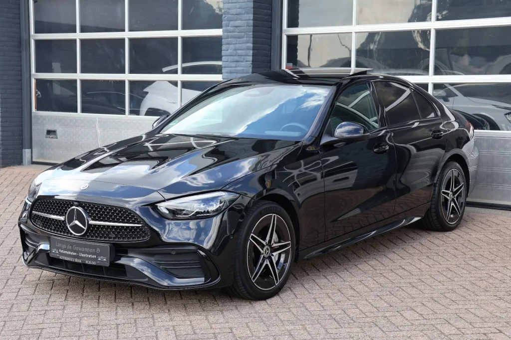 Mercedes-Benz C-Klasse (2024) — foto 1