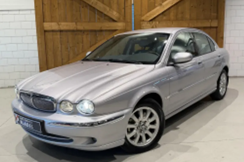 Jaguar X-Type (2001)