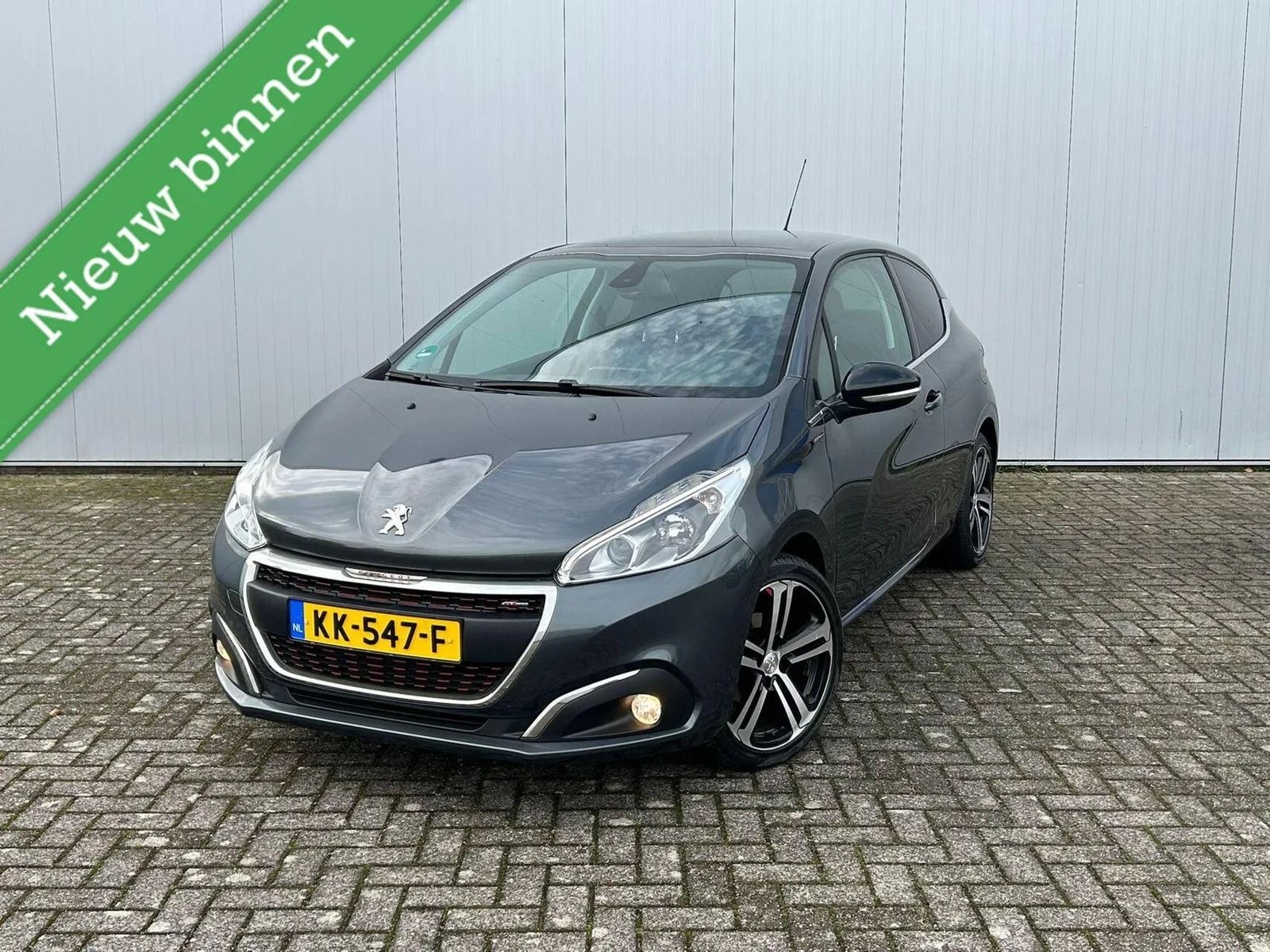 Peugeot 208 (2016) — foto 1