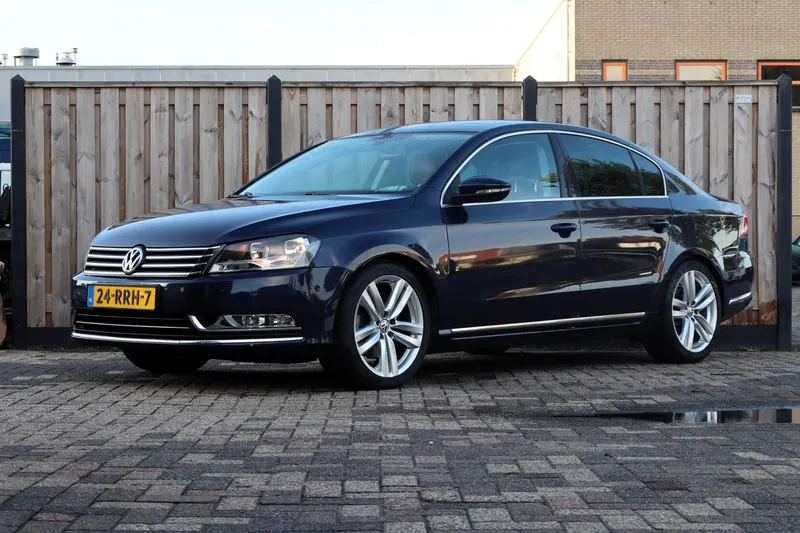 Volkswagen Passat (2012)