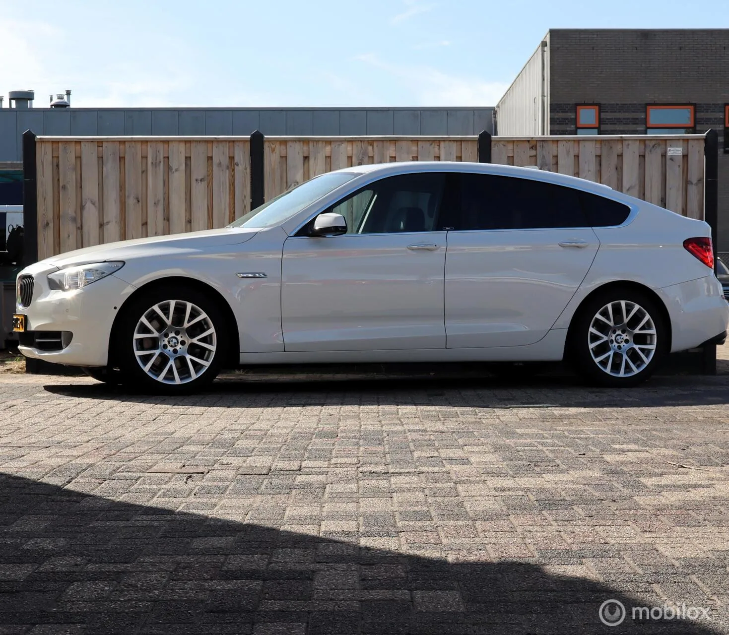 BMW 5-Serie (2010) — foto 1