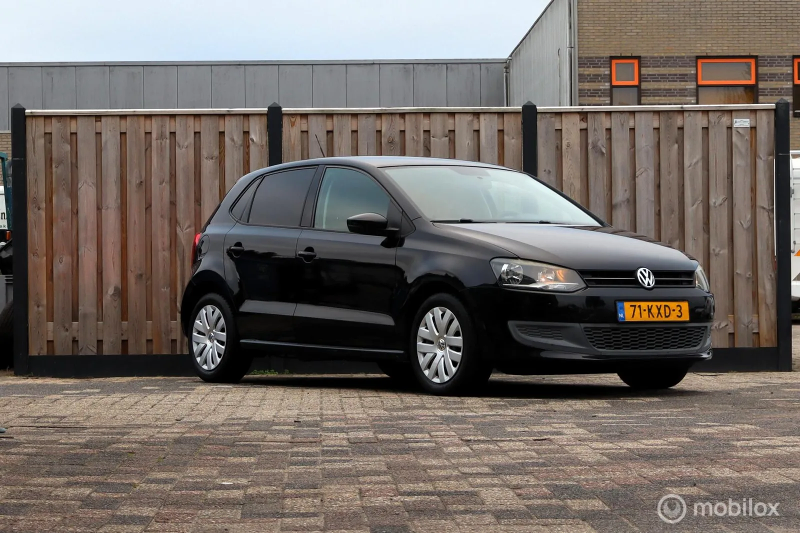 Volkswagen Polo (2010) — foto 1