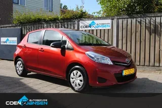Toyota Yaris (2014) — foto 1