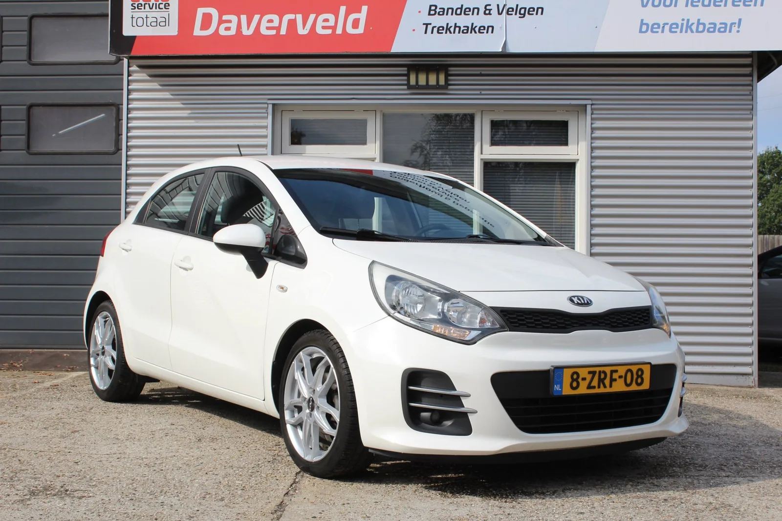 Kia Rio (2015) — foto 1