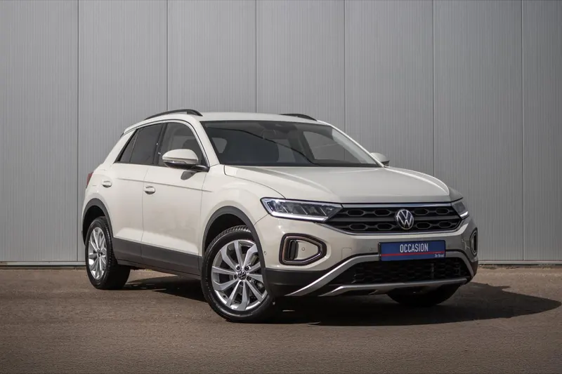 Volkswagen T-Roc (2023)