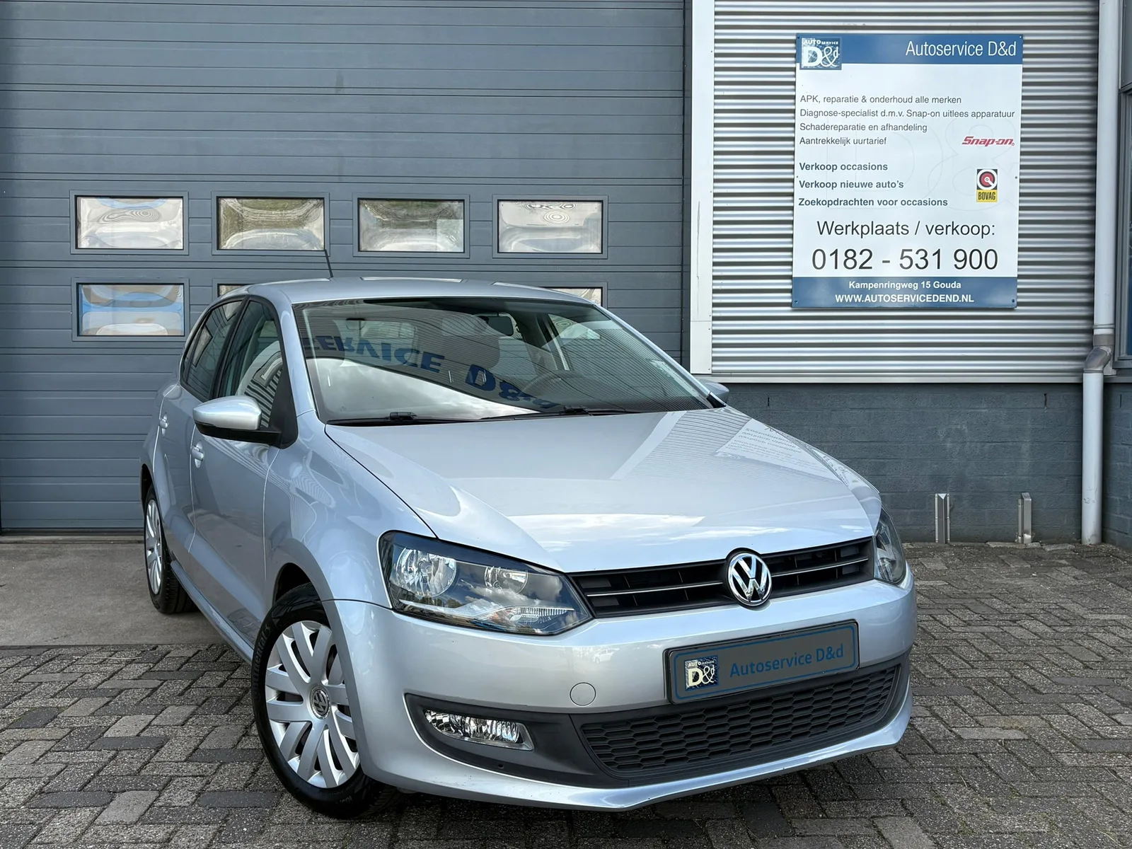 Volkswagen Polo (2011) — foto 1
