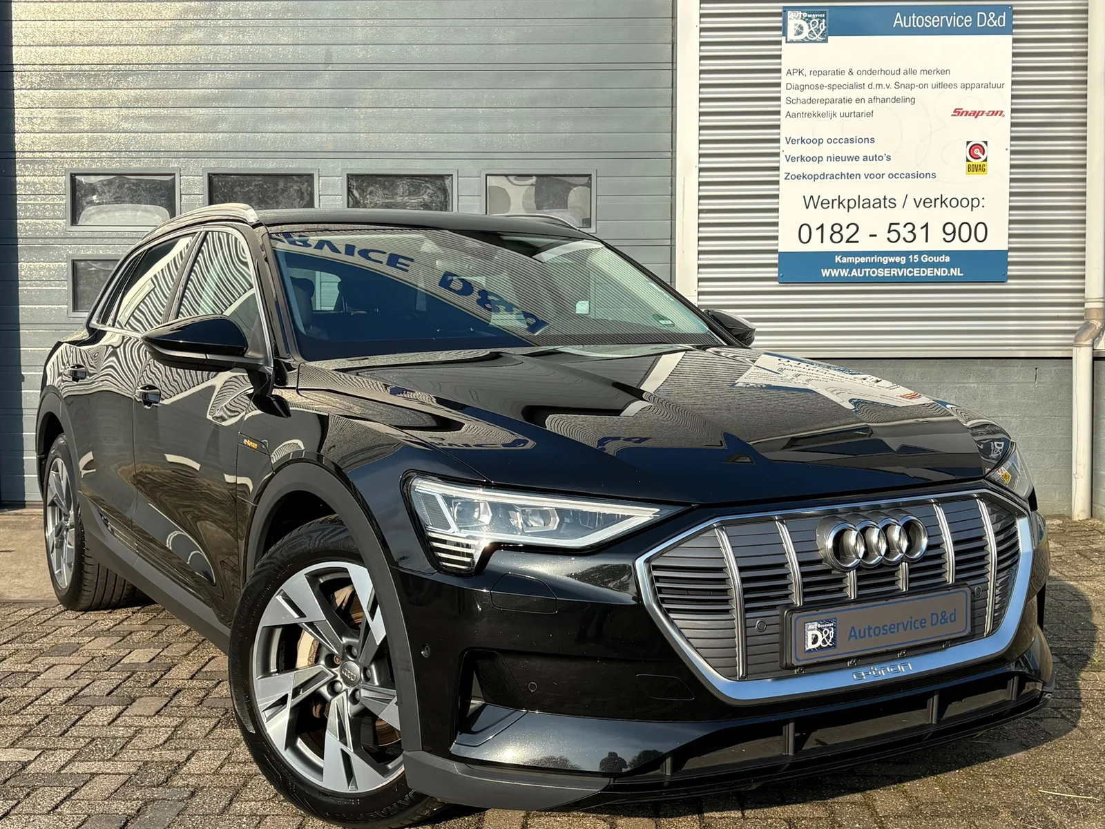 Audi e-tron (2020) — foto 1