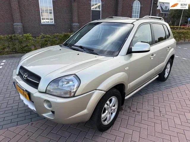 Hyundai Tucson (2010) — foto 1